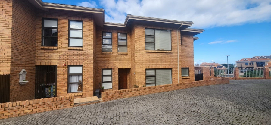 3 Bedroom Property for Sale in Reebok Western Cape
